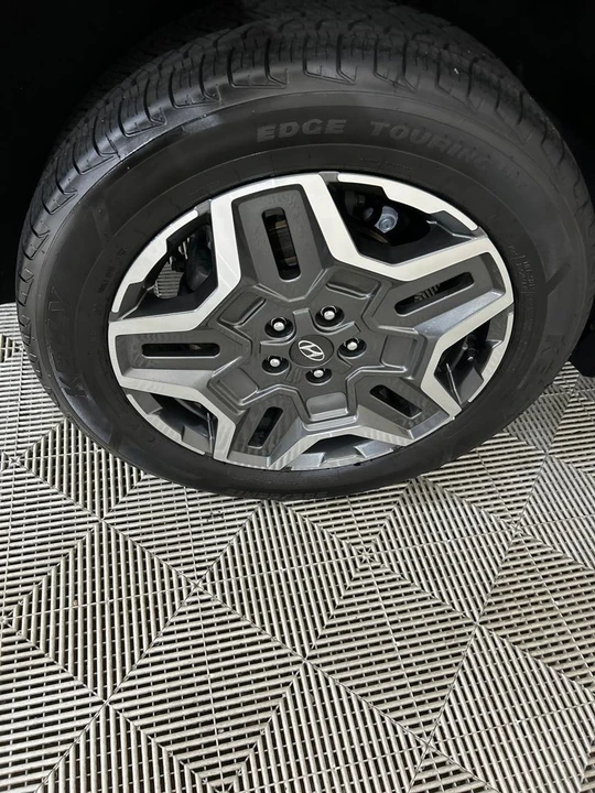 2022 Hyundai Santa Fe - Image 10 of 12