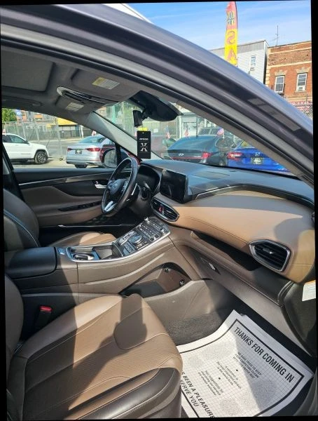 2022 Hyundai Santa Fe - Image 9 of 12