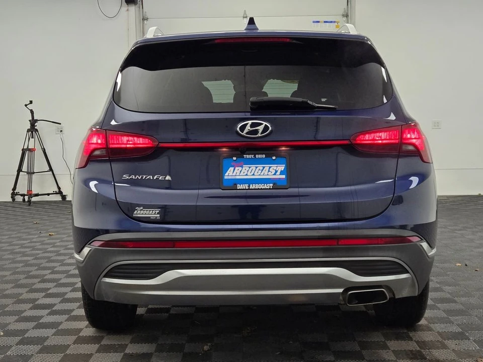 2022 Hyundai Santa Fe - Image 10 of 12