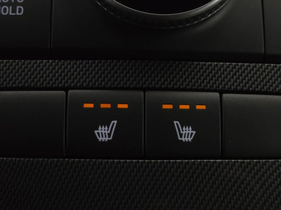 2022 Hyundai Santa Fe - Image 6 of 12