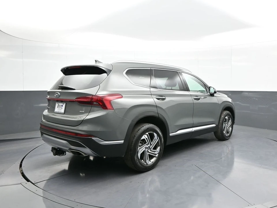 2022 Hyundai Santa Fe - Image 6 of 12