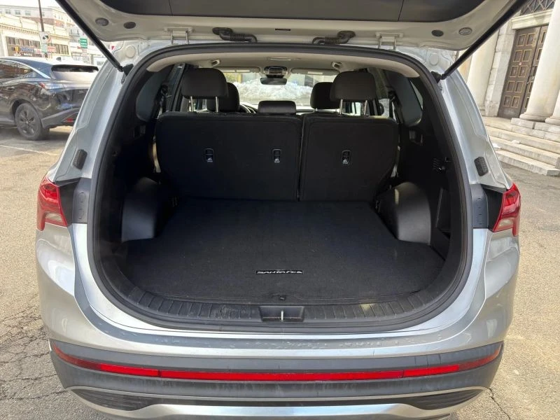 2022 Hyundai Santa Fe - Image 6 of 12