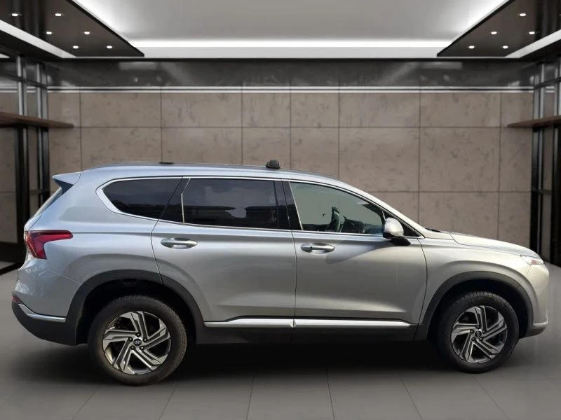 2022 Hyundai Santa Fe - Image 4 of 12