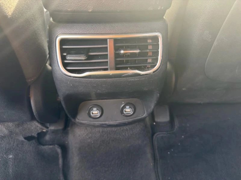 2022 Hyundai Santa Fe - Image 9 of 12