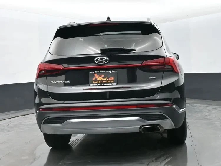 2022 Hyundai Santa Fe - Image 8 of 12