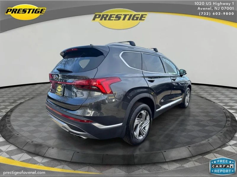 2022 Hyundai Santa Fe - Image 5 of 12