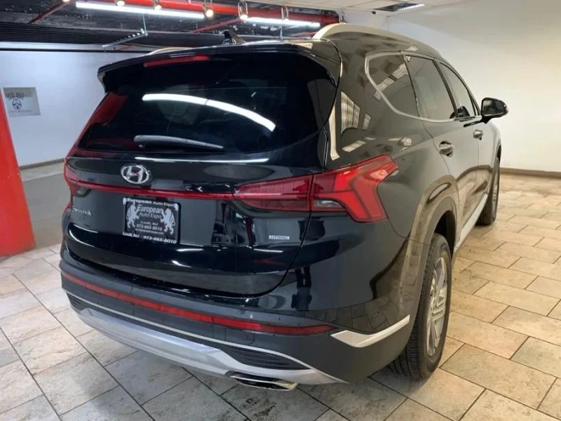2022 Hyundai Santa Fe - Image 5 of 12
