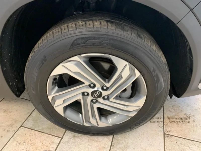 2022 Hyundai Santa Fe - Image 9 of 12