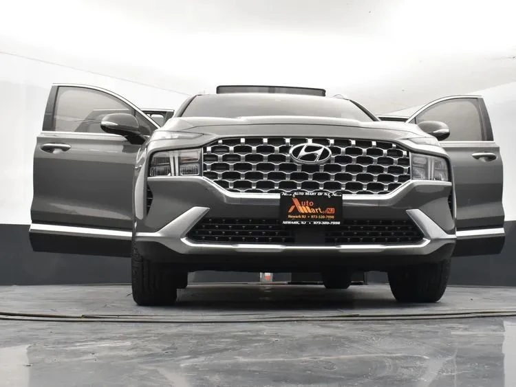 2022 Hyundai Santa Fe - Image 11 of 12