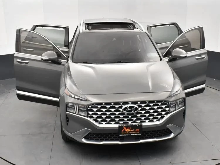 2022 Hyundai Santa Fe - Image 10 of 12