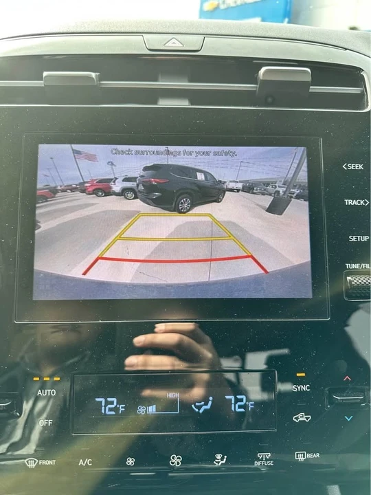 2022 Hyundai Santa Fe - Image 11 of 12