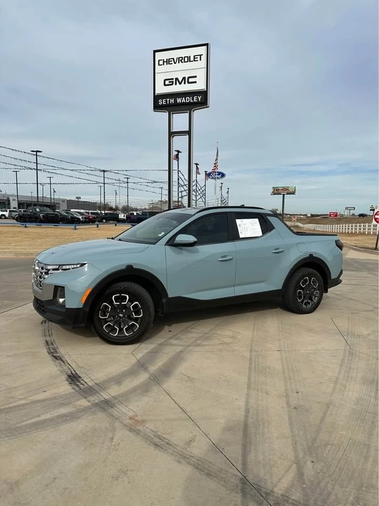 2022 Hyundai Santa Fe - Image 2 of 12