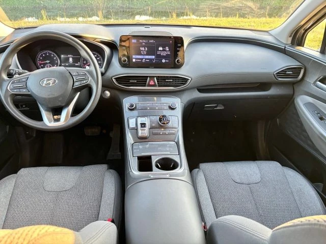 2022 Hyundai Santa Fe - Image 11 of 21