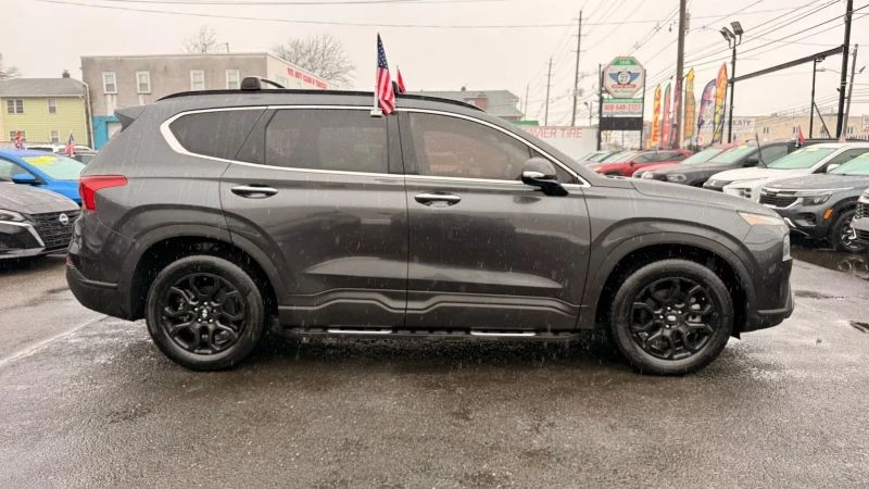 2022 Hyundai Santa Fe - Image 11 of 12