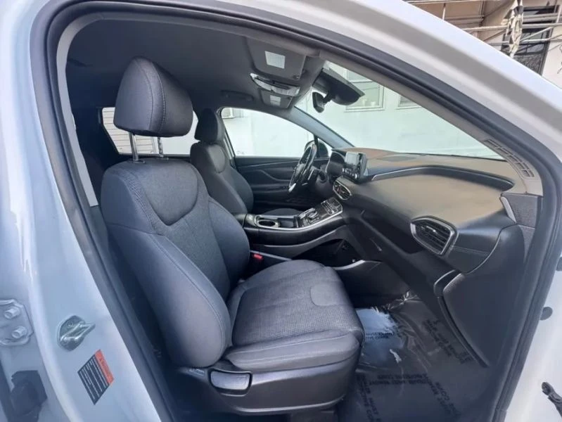 2022 Hyundai Santa Fe - Image 10 of 12