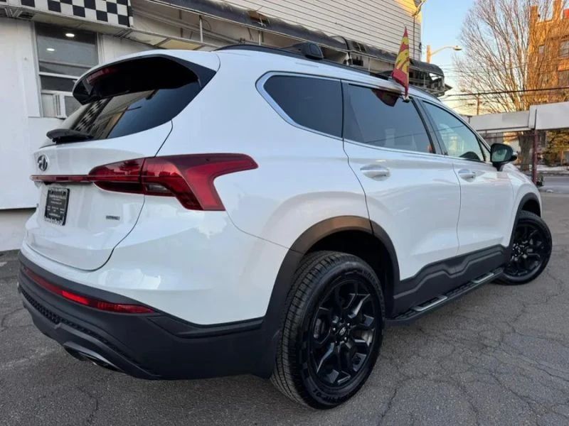 2022 Hyundai Santa Fe - Image 4 of 12