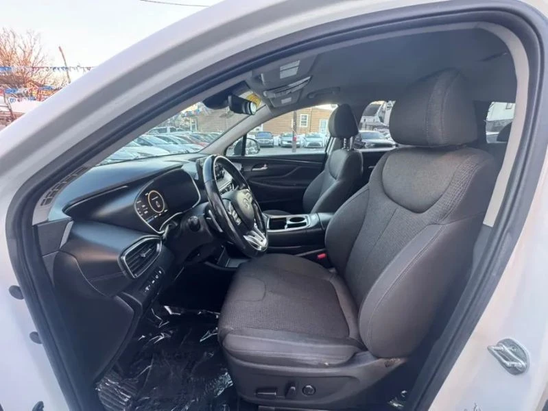2022 Hyundai Santa Fe - Image 9 of 12