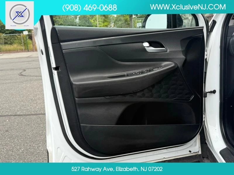 2022 Hyundai Santa Fe - Image 7 of 12