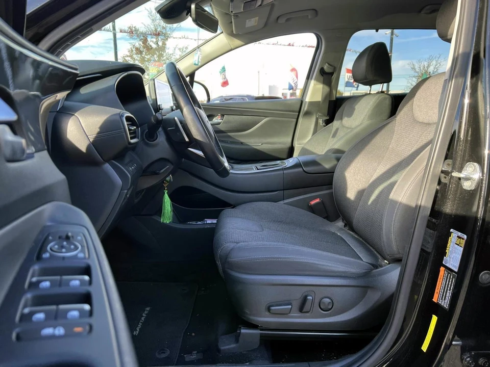 2022 Hyundai Santa Fe - Image 8 of 21