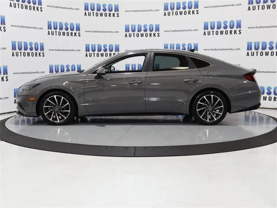 2022 Hyundai Sonata - Image 3 of 31