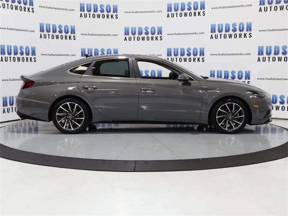 2022 Hyundai Sonata - Image 7 of 31