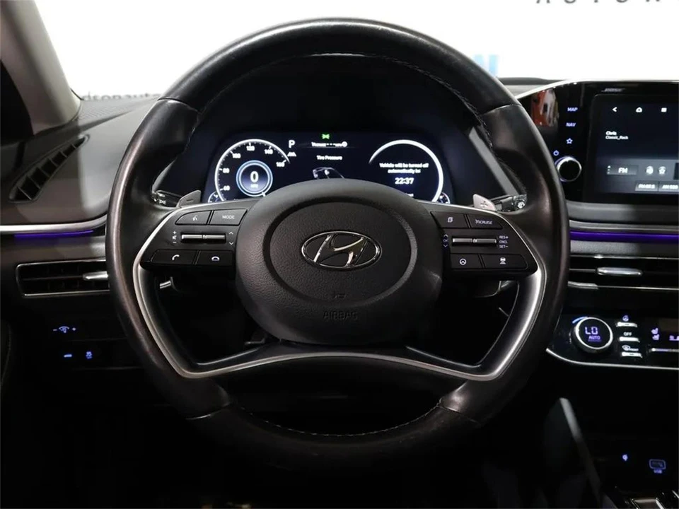 2022 Hyundai Sonata - Image 17 of 31