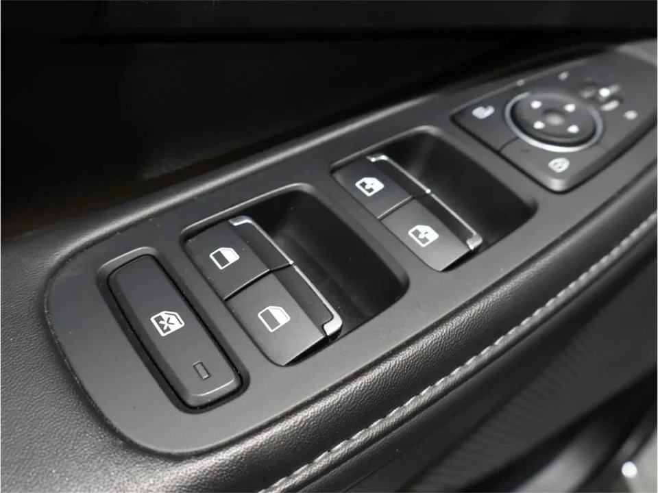 2022 Hyundai Sonata - Image 11 of 31