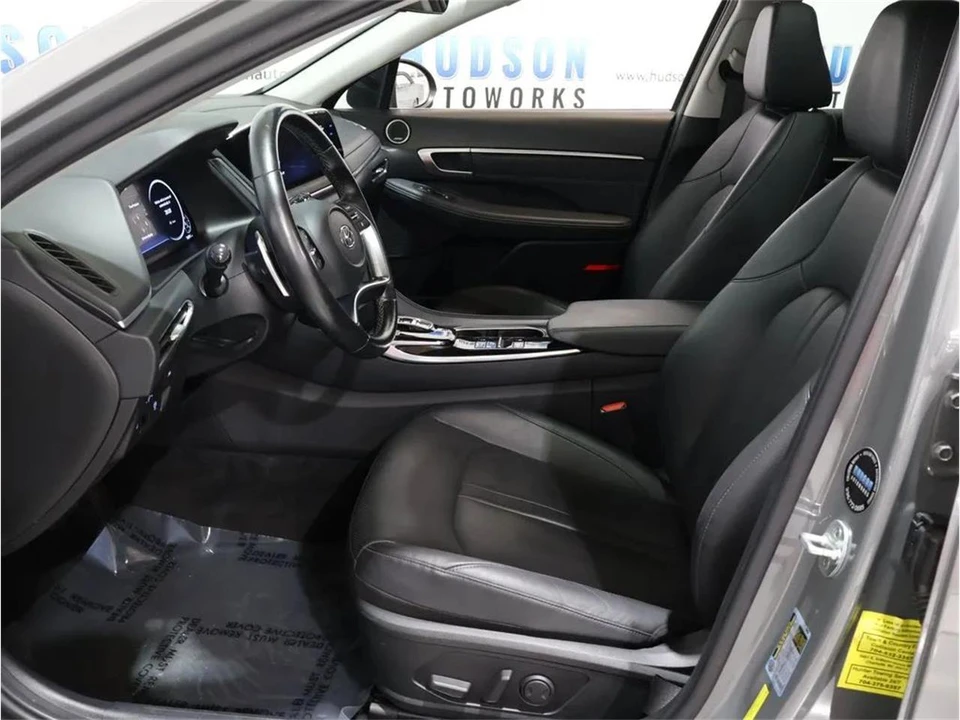 2022 Hyundai Sonata - Image 14 of 31