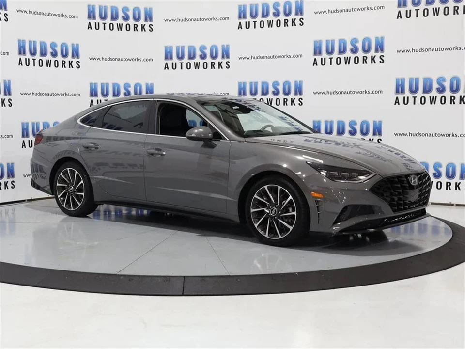 2022 Hyundai Sonata - Image 8 of 31
