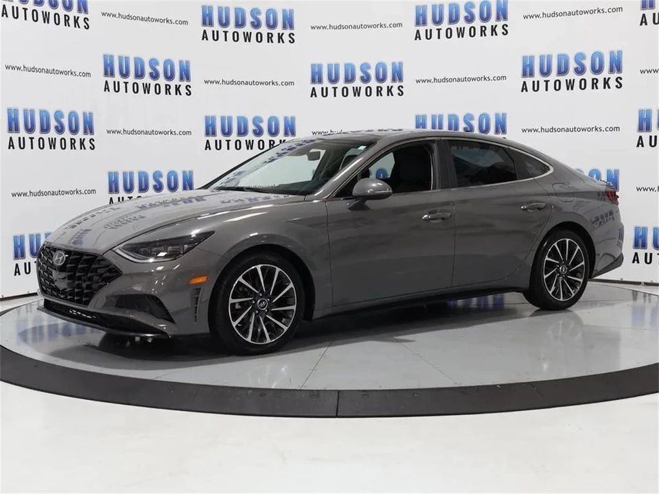 2022 Hyundai Sonata - Image 2 of 31
