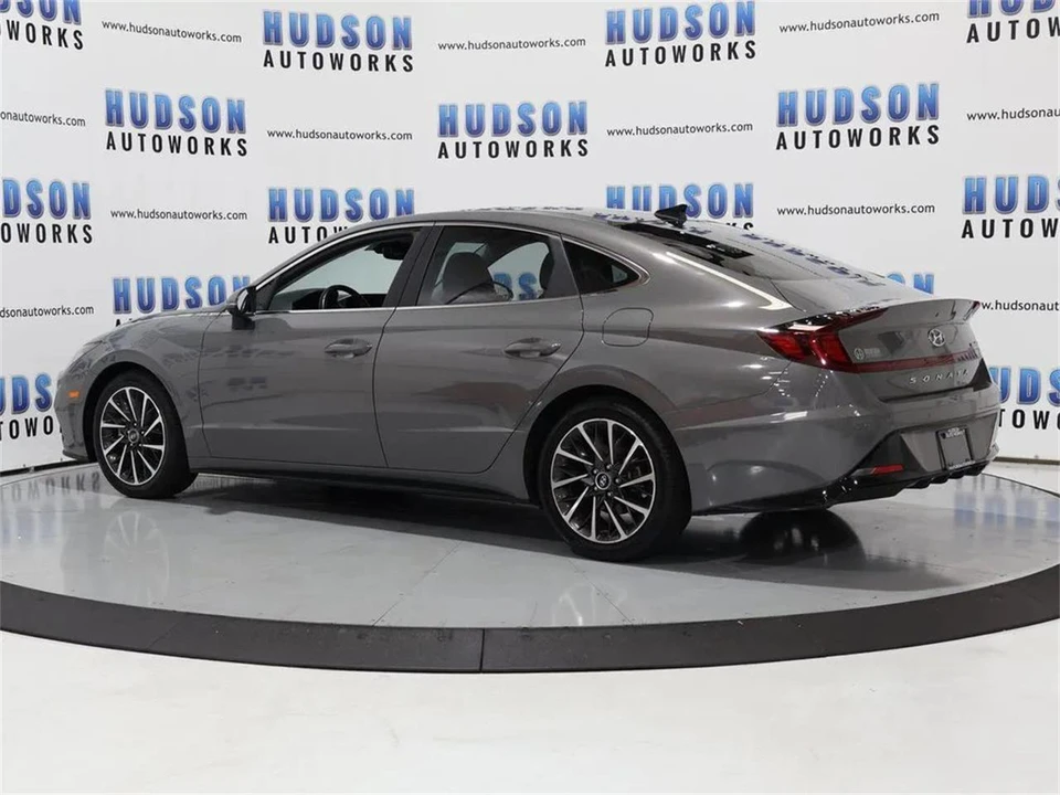 2022 Hyundai Sonata - Image 4 of 31