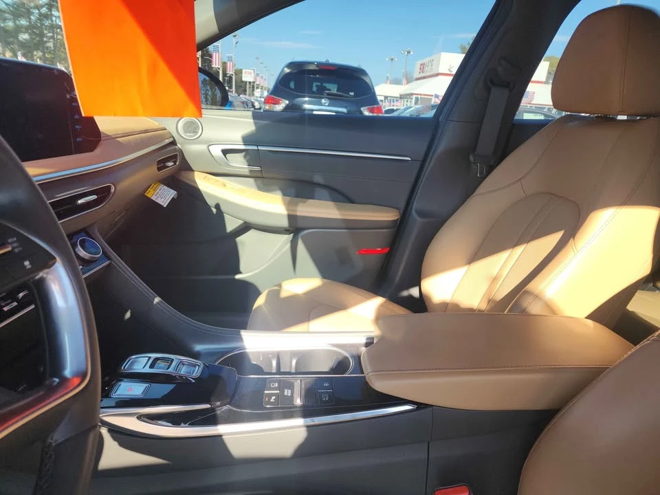 2022 Hyundai Sonata - Image 9 of 14