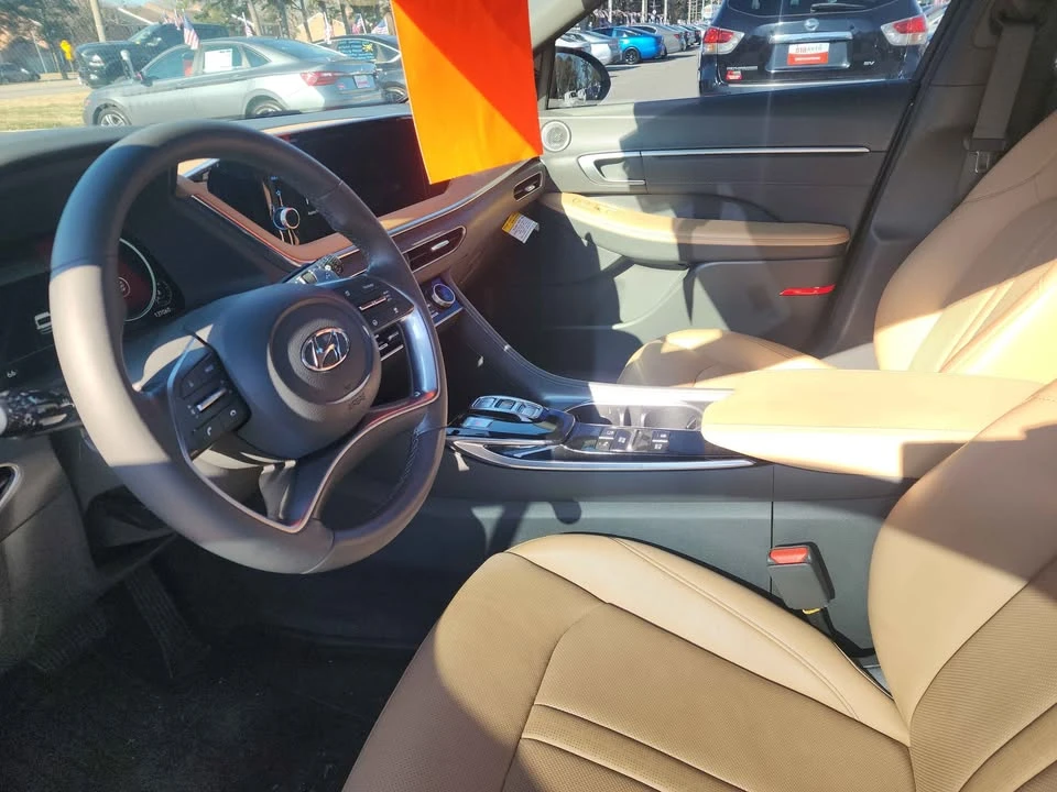 2022 Hyundai Sonata - Image 8 of 14