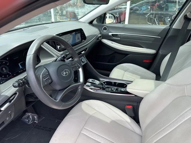 2022 Hyundai Sonata - Image 14 of 17