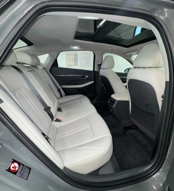 2022 Hyundai Sonata - Image 12 of 27