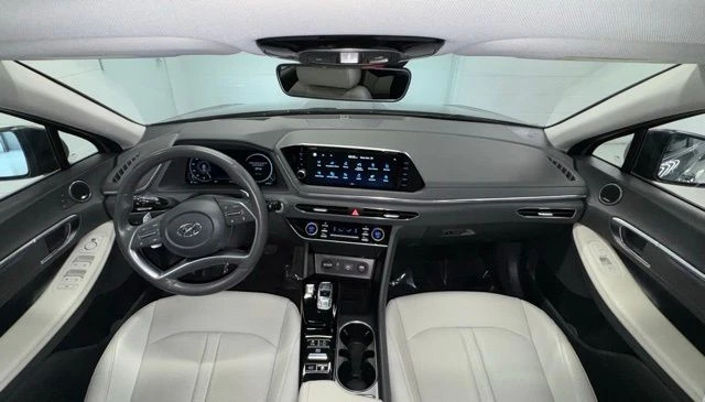 2022 Hyundai Sonata - Image 16 of 27
