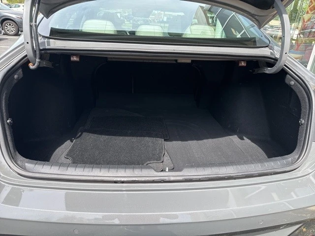 2022 Hyundai Sonata - Image 8 of 12