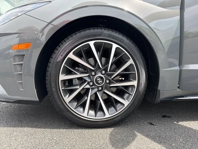 2022 Hyundai Sonata - Image 15 of 17