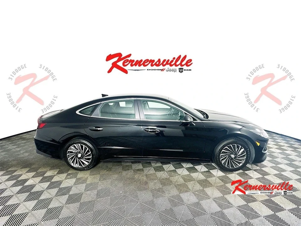 2022 Hyundai Sonata - Image 8 of 12