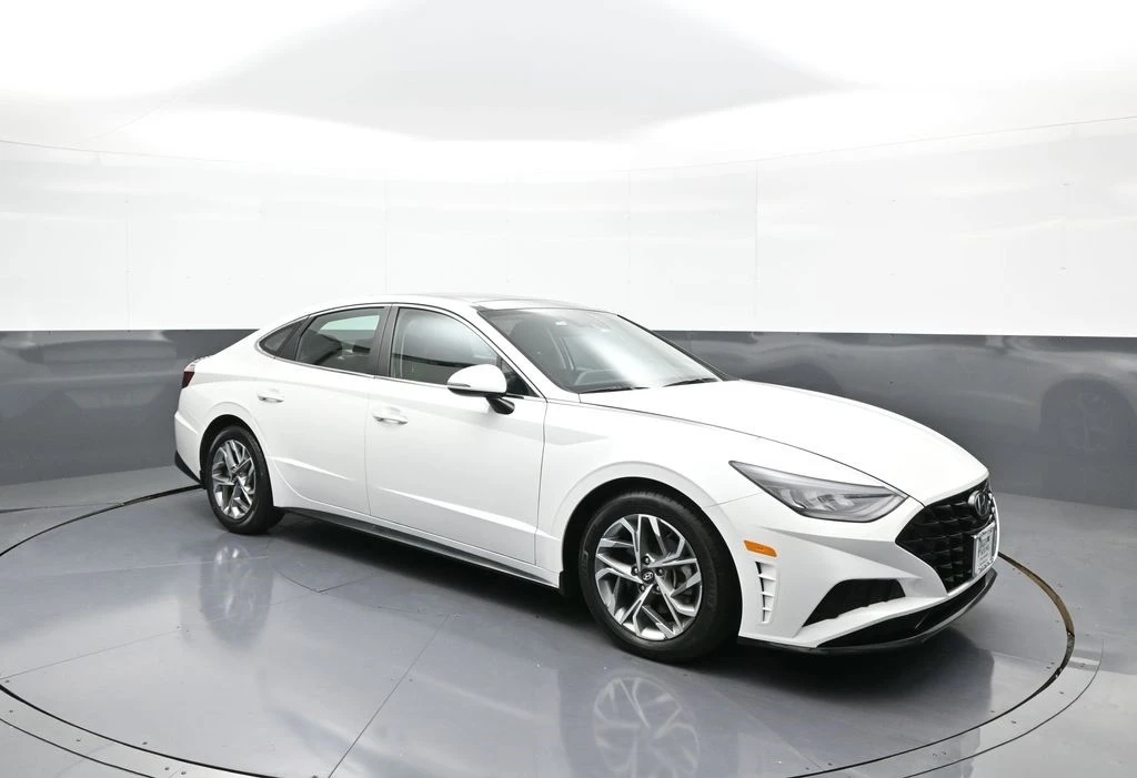 2022 Hyundai Sonata - Image 4 of 12