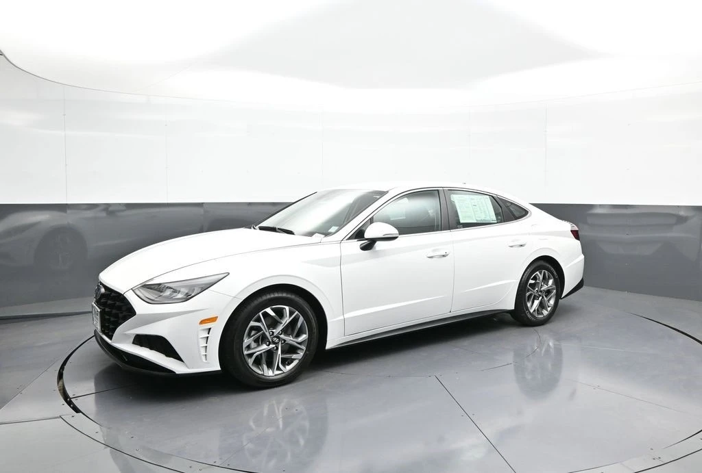 2022 Hyundai Sonata - Image 10 of 12