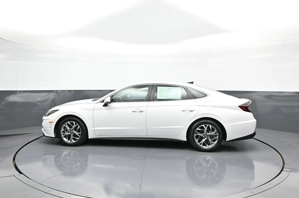 2022 Hyundai Sonata - Image 9 of 12