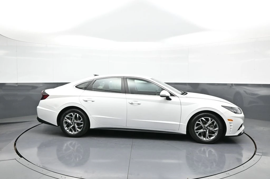2022 Hyundai Sonata - Image 5 of 12