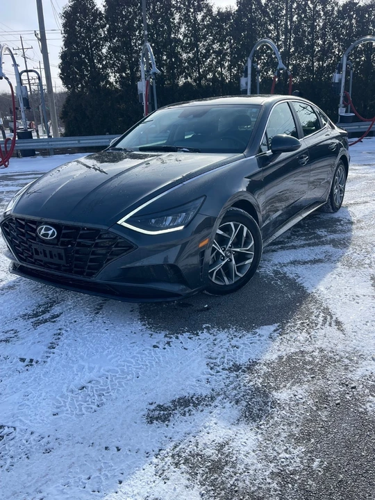 2022 Hyundai Sonata - Image 3 of 10