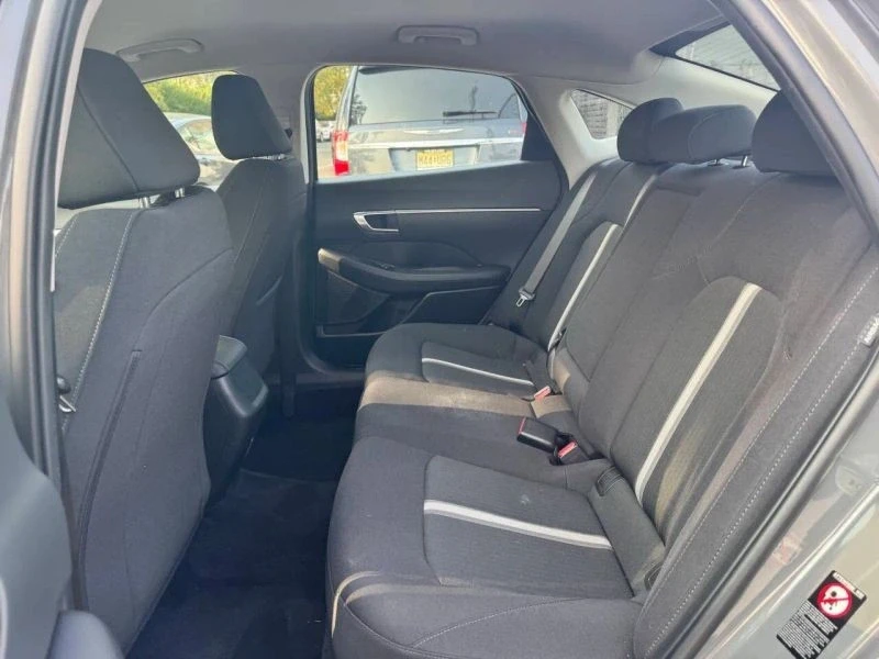 2022 Hyundai Sonata - Image 6 of 9