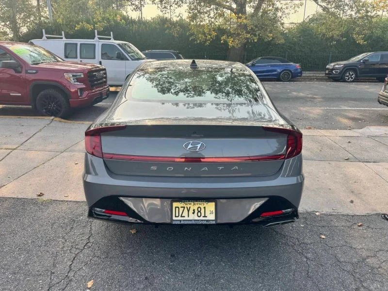 2022 Hyundai Sonata - Image 7 of 9
