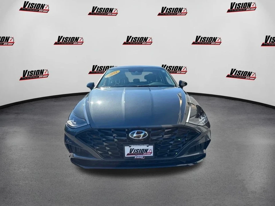 2022 Hyundai Sonata - Image 2 of 12