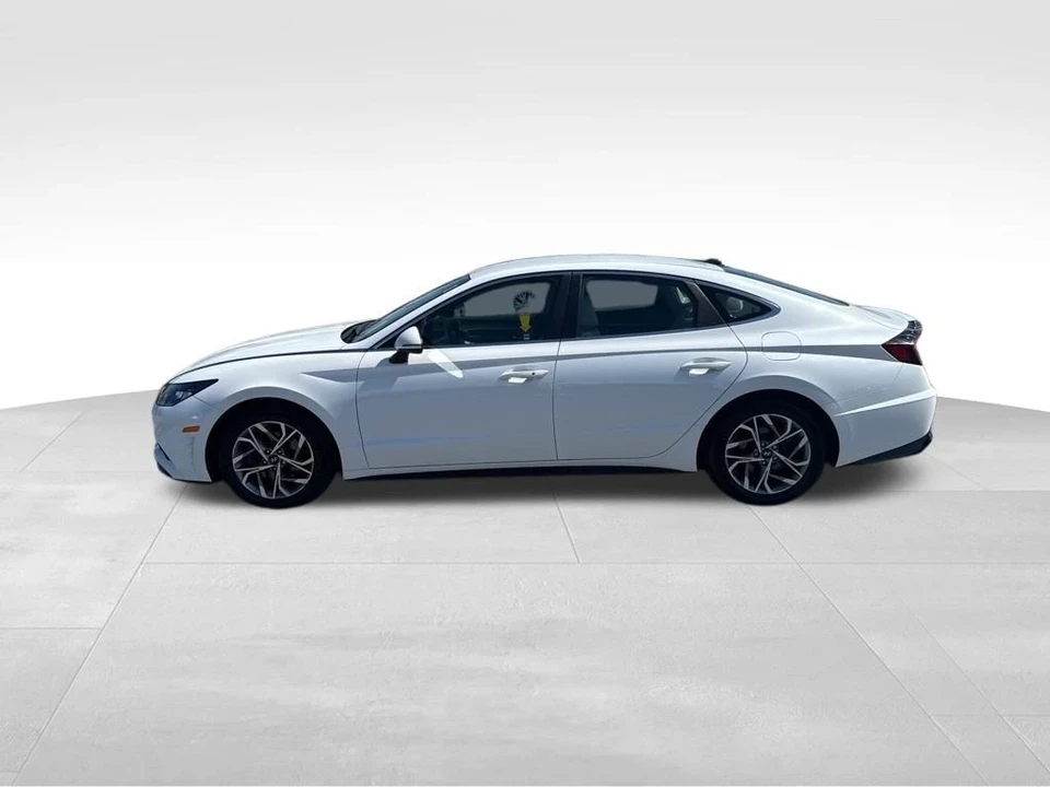 2022 Hyundai Sonata - Image 2 of 12