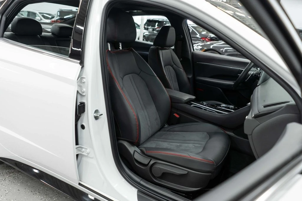 2022 Hyundai Sonata - Image 11 of 12