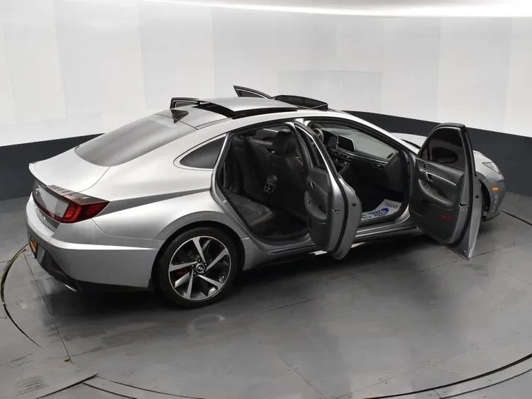 2022 Hyundai Sonata - Image 6 of 12
